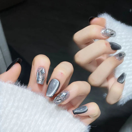 LUNAR GLEAM - WITH FULL NAIL KIT