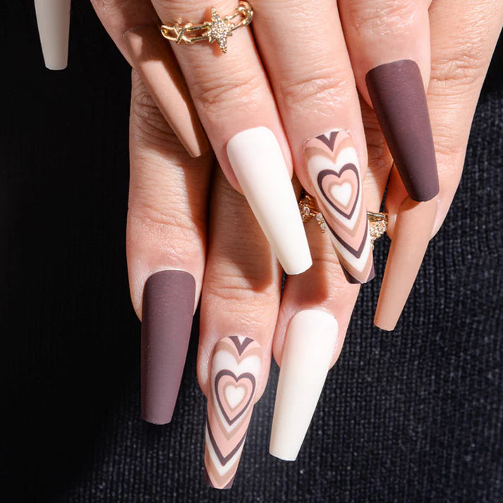 BROWN HEARTS - WITH FULL NAIL KIT